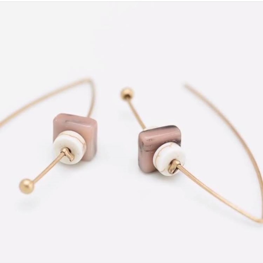 SALE💛 New Rose Geometric Dangle Earrings - Picture 3 of 4